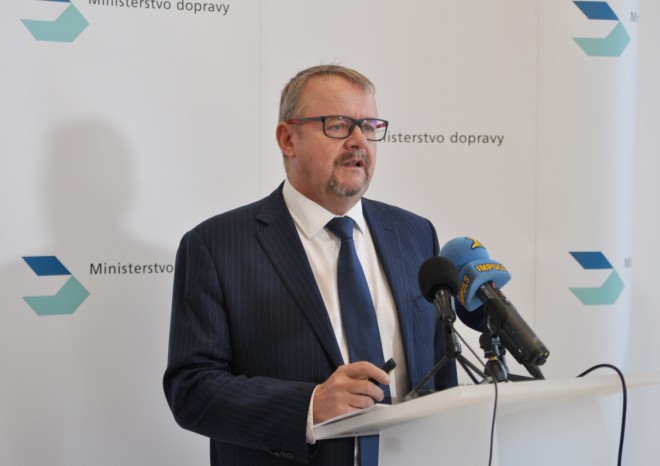 Prioritou nového ministra musí být zrychlení staveb