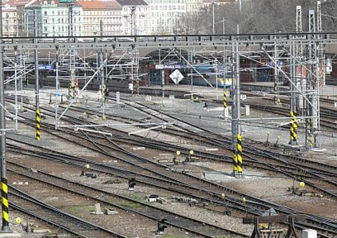 Zisková SŽDC usiluje o majetkové vyrovnání s ČD