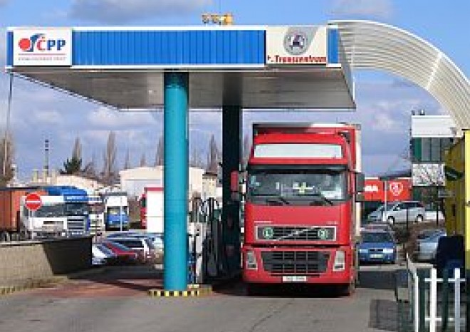 Dopravci budou muset kvůli drahé naftě zdražovat