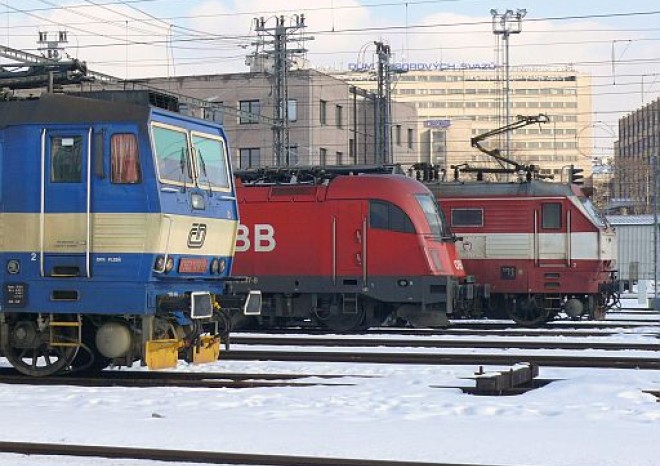 České dráhy poptávají elektřinu za 2,4 miliardy Kč