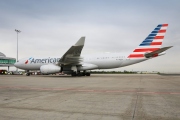 American Airlines mají kvůli pandemii rekordní roční ztrátu