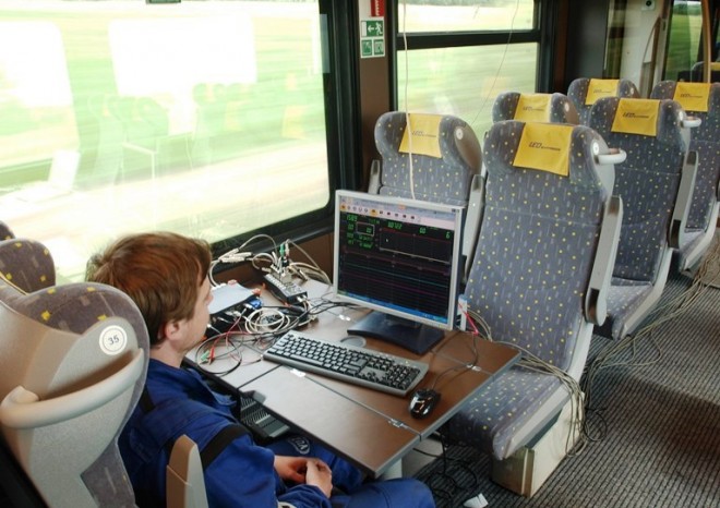 První vlak LEO Express se „potí“ u zkoušek