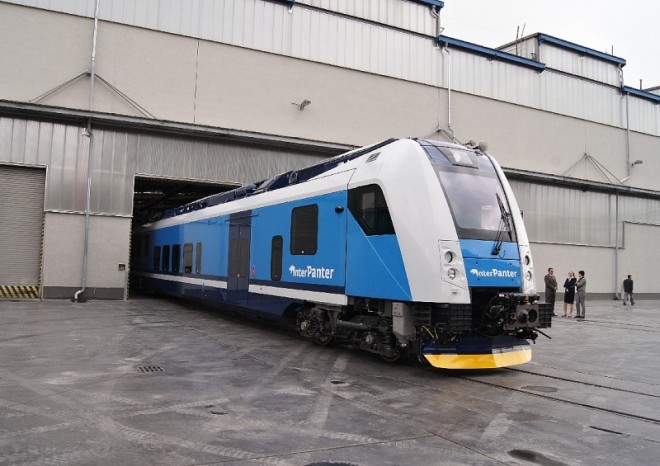 ​Škoda Vagonka předala ČD poslední ze 14 elektrických vlaků