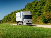 Nákladní automobily Mercedes-Benz Unimog a elektrická nákladní vozidla na veletrhu IFAT 2024
