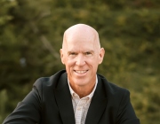 ​Západ se musí probudit. Pokud tradiční automobilové značky nyní neudělají něco dramatického, zemřou, říká insider z USA