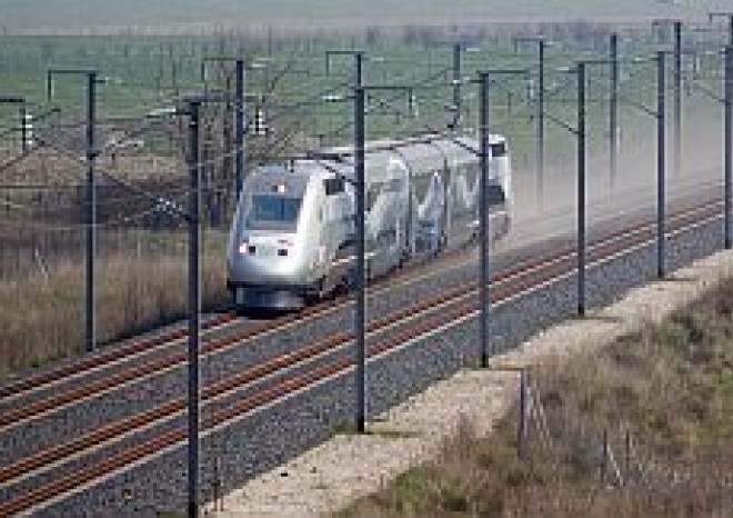 Unie chce zdvojnásobit délku sítě vysokorychlos­tních tratí