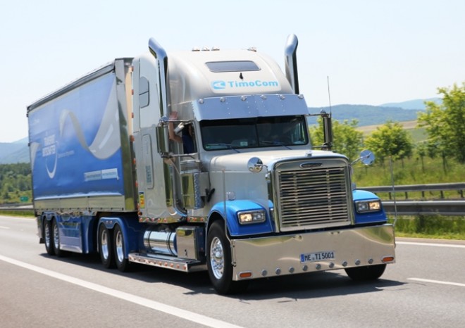 TimoTruck přivezl materiální pomoc pro Ústí nad Labem