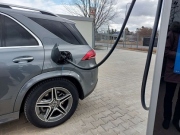Průzkum: Elektroauta využívá šest procent firem, téměř pětina se k tomu chystá