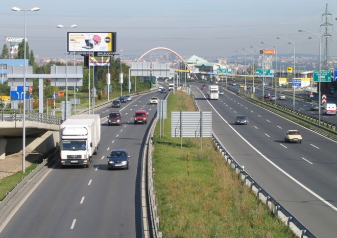 Europoslanci proti podvodům s najetými kilometry