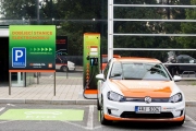V ČR jezdí 8,5 tisíce elektromobilů, využívají už 1400 dobíjecích míst