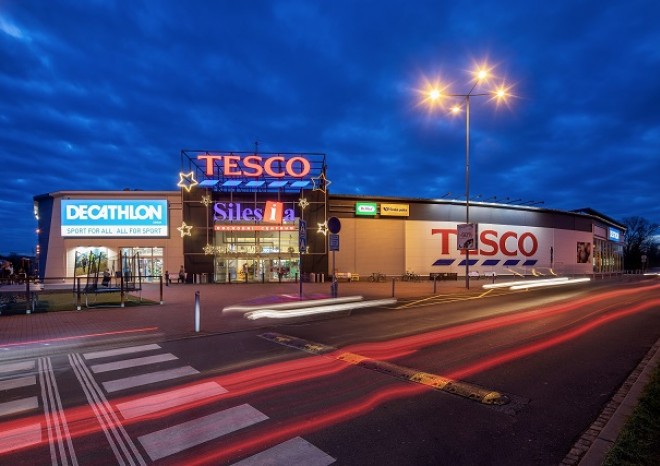 ​Cushman & Wakefield spravuje a pronajímá portfolio obchodních center Adventum