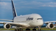 Lufthansa ve druhém čtvrtletí výrazně zvýšila tržby a vrátila se k zisku