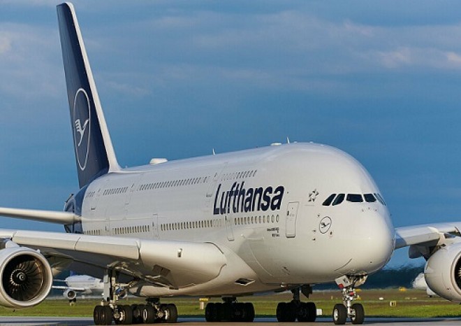 ​Lufthansa ve druhém čtvrtletí výrazně zvýšila tržby a vrátila se k zisku