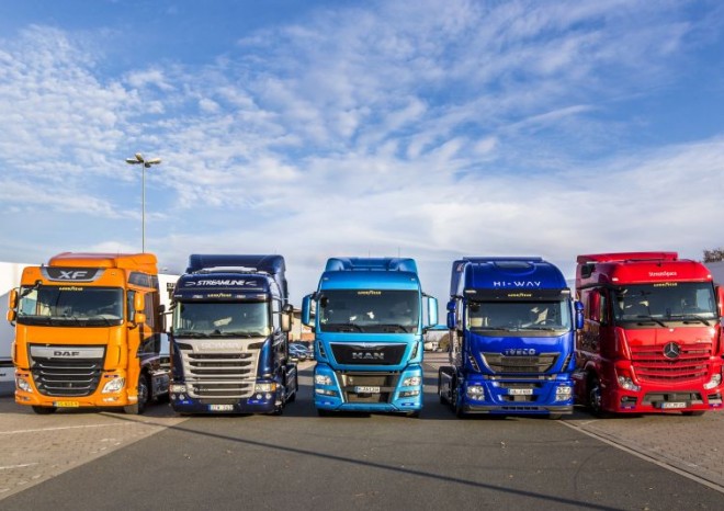 Pět tahačů Euro 6 představilo moderní úsporné technologie