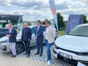 Společnost ČEZ jako první v ČR zprovoznila 900 veřejných dobíjecích stojanů