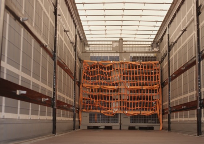 Nové návěsy, nástavby pro kurýrní služby i telematika