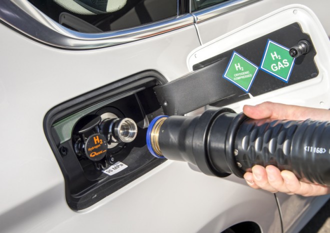 Česká republika chystá investice do vodíkové dopravy
