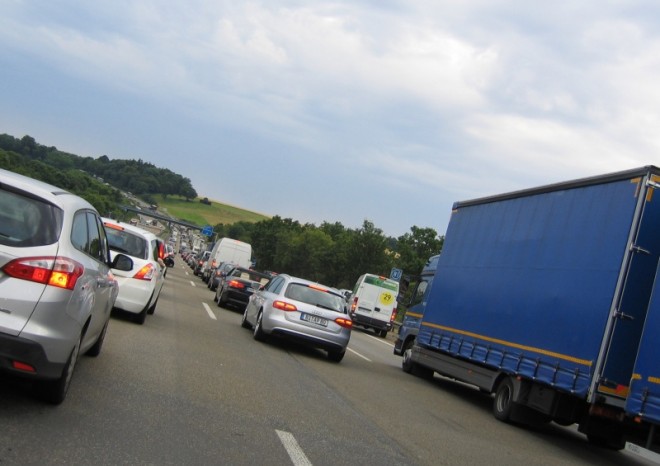 ​Český premiér podpořil úsilí dopravců proti MiLoGu