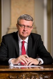 Podepsána smlouva na výstavbu části D4 formou projektu PPP