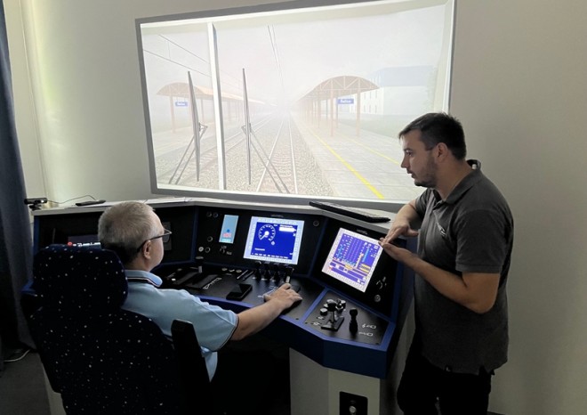 ​LokoTrain otevírá dvě výcviková centra se železničními simulátory