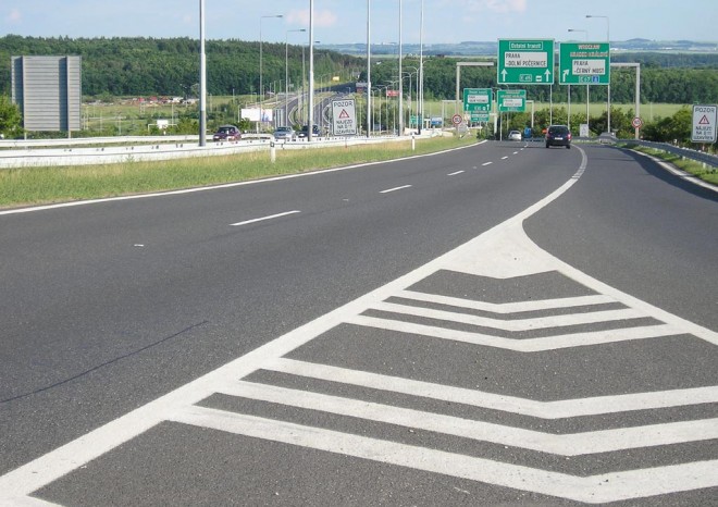 Vláda opět odložila rozhodnutí o výkupu pozemků pro Pražský okruh