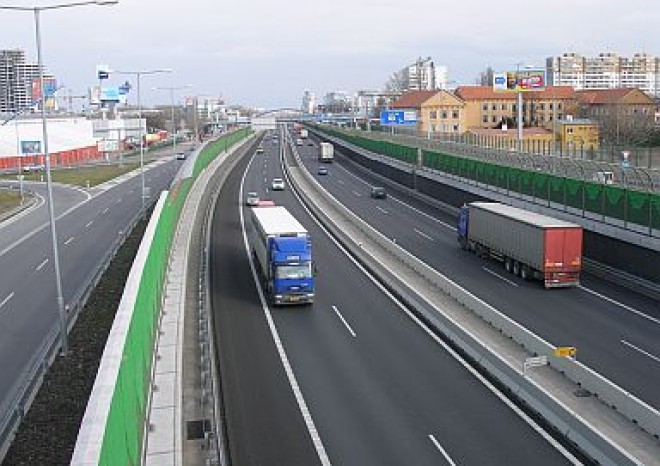 Komise hrozí Slovensku soudem kvůli mýtu
