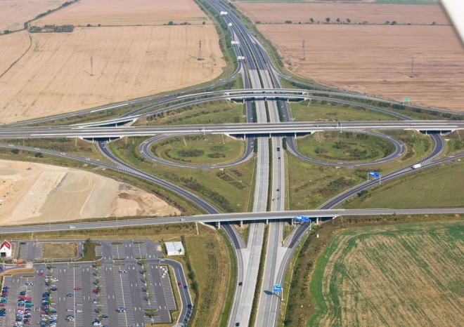 Do čtyř let by měly stát dva úseky R35 na Pardubicku