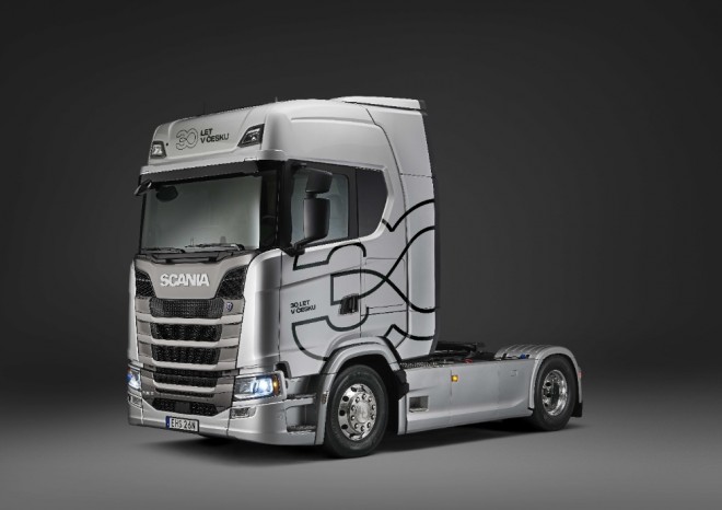 ​Scania představuje limitovanou edici 30 tahačů k oslavě 30. výročí působení na českém trhu