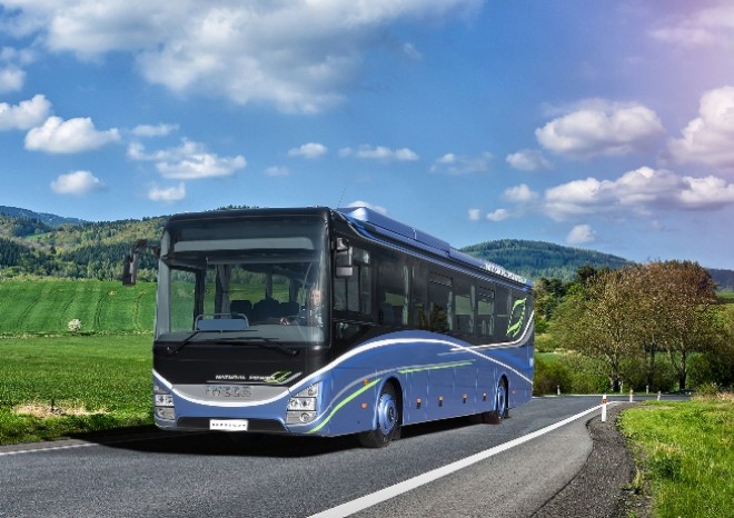 V Lyonu měl světovou premiéru autobus Crossway Natural Power