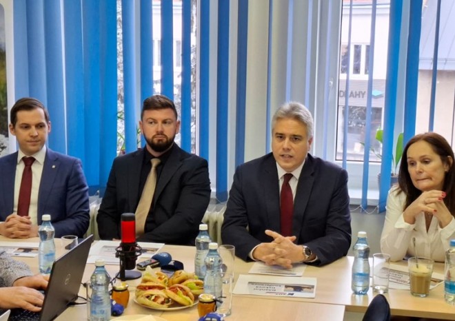 ​KSÚS opravila v roce 2025 přes 560 kilometrů silnic