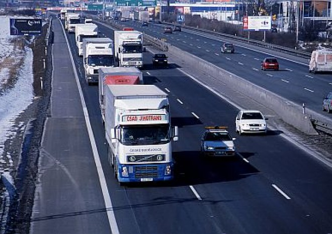 Škody na dálnicích přesahují devět miliard