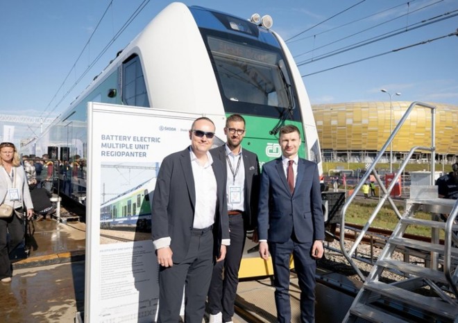 ​V Gdaňsku se uskutečnila mezinárodní premiéra nové generace bateriových jednotek RegioPanter