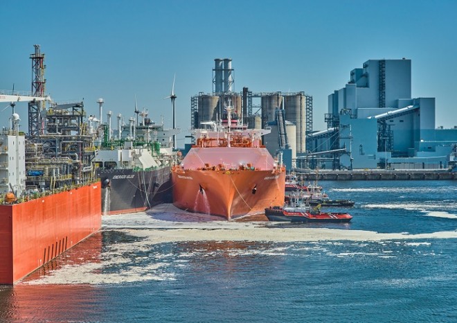 ​ČEZ se poprvé postaral o přepravu LNG tankeru přes oceán