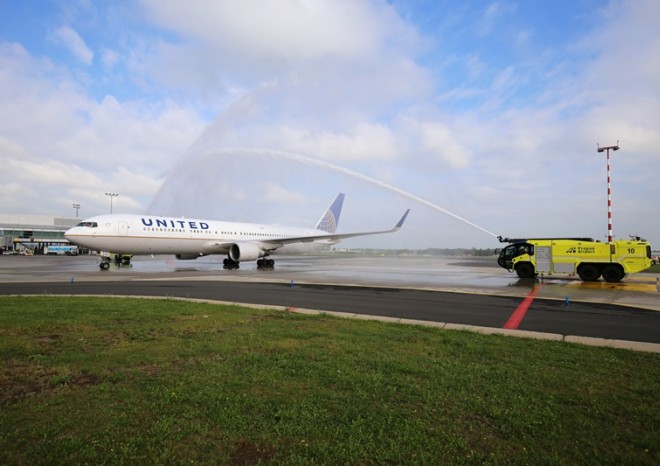 United Airlines začaly létat z Prahy do New Yorku