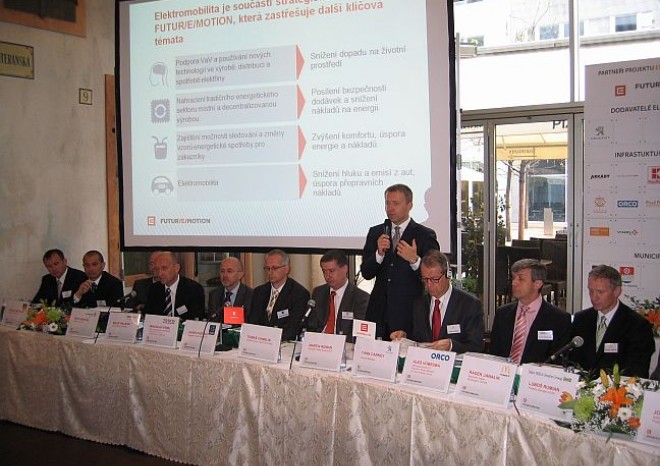 ČEZ buduje síť dobíjecích stanic pro elektromobily