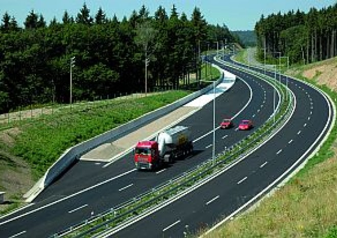 Ministr dopravy dostal od vlády přidány čtyři miliardy Kč