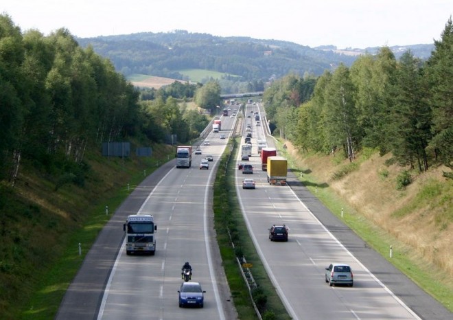 Student Agency chce zastavit přípravu opravy dálnice D1