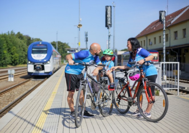 S vlakem a kolem na výlet, ČD přepravují kola ve všech spojích