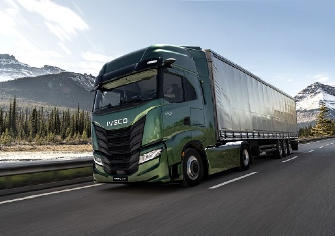​IVECO S-WAY MY24: Nový etalon těžké dopravy. Silnější, chytřejší, ekologičtější