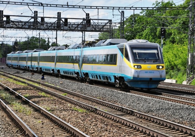 Před 30 lety bylo do pravidelného provozu nasazeno pendolino