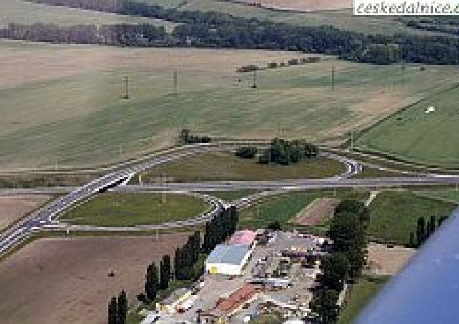 Nové úseky D1 a R55 napojily Zlín na dálniční síť